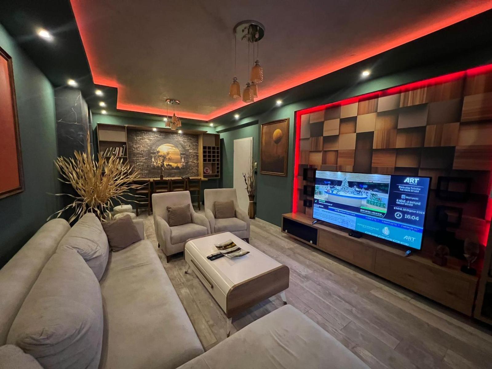 Luxurious Apartment With City View Pristina Exterior photo